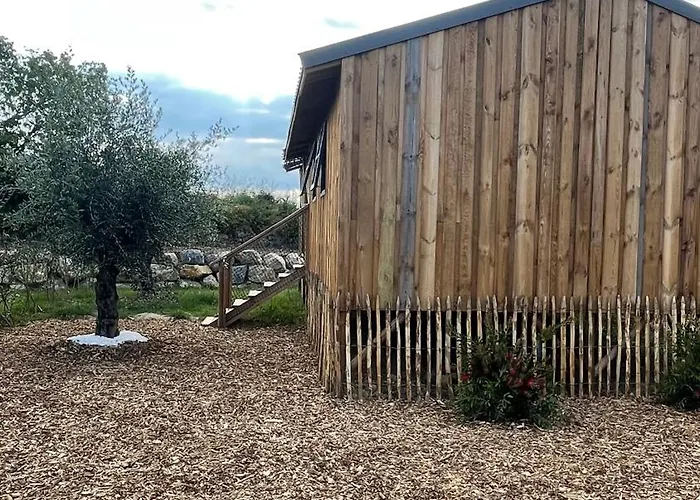 Dans Les Vignes Domaine Terre Des Mages Jaktstuga *